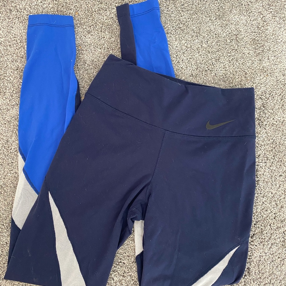 Nike leggings